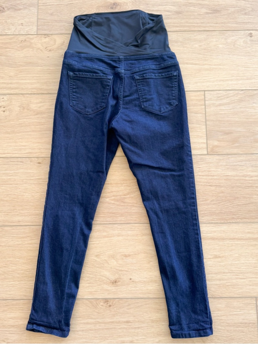 Isabel Maternity by Ingrid & Isabel Dark Skinny Jeans with Belly Overband - Picture 2 of 4